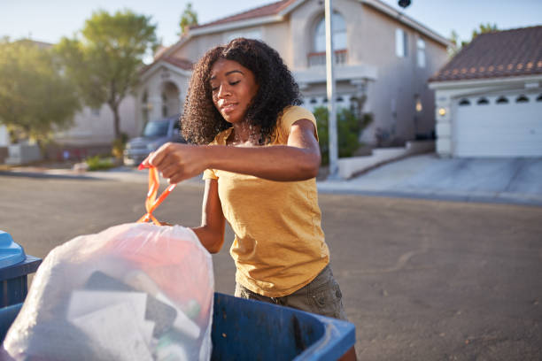 Best Junk Hauling Services  in Annandale, MN